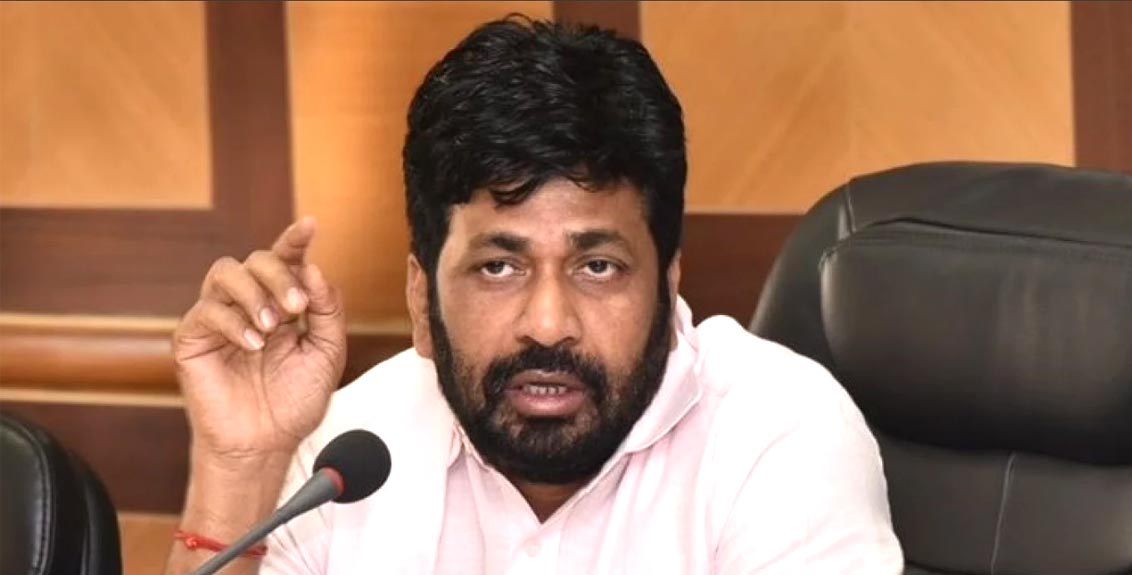 प्रहार संघटनेचे अध्यक्ष बच्चू कडू यांची वादग्रस्त घोषणा…