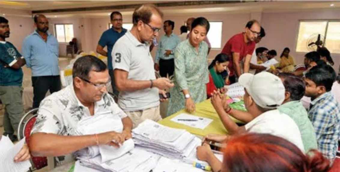 राज्यात एसआयआर यादीतून दोन कोटी मतदारांना वगळले; ३० सप्टेंबर २०२६ पर्यंत नावे तपासता येणार…