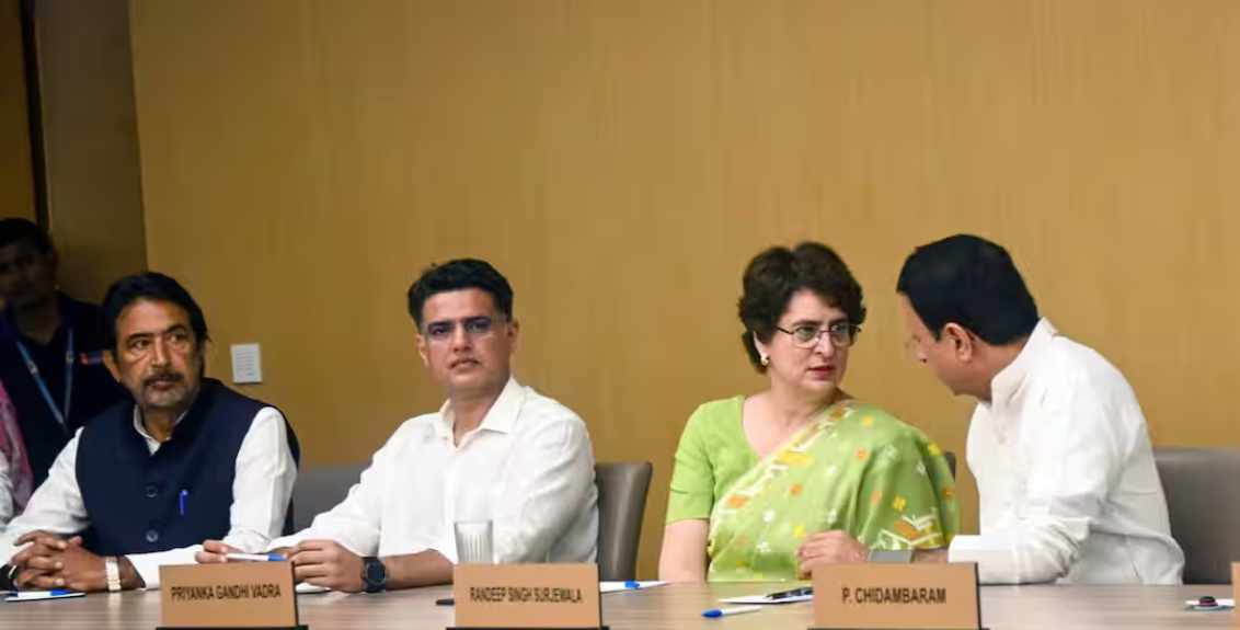 ज्ञानेश कुमार राजीनामा कसा देणार नाहीत तेच पाहू; सीडब्लूसीच्या बैठकीत प्रियंका गांधी यांची दर्पोक्ती